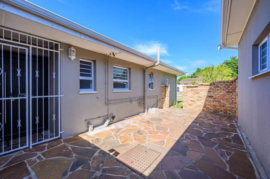 4 Bedroom Property for Sale in Westering Eastern Cape